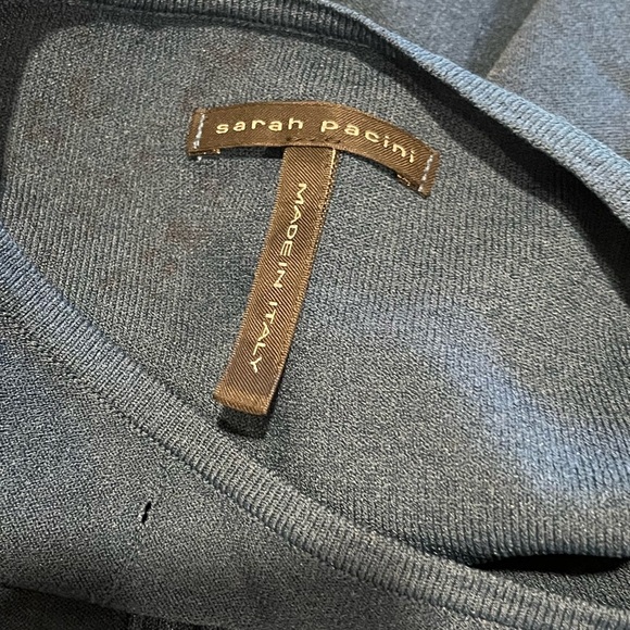 ❣️SARAH PACINI – Long Openwork Sweater – One Size - Picture 2 of 10